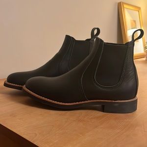 Received as a gift, tried to break in, but too small for me, never worn!